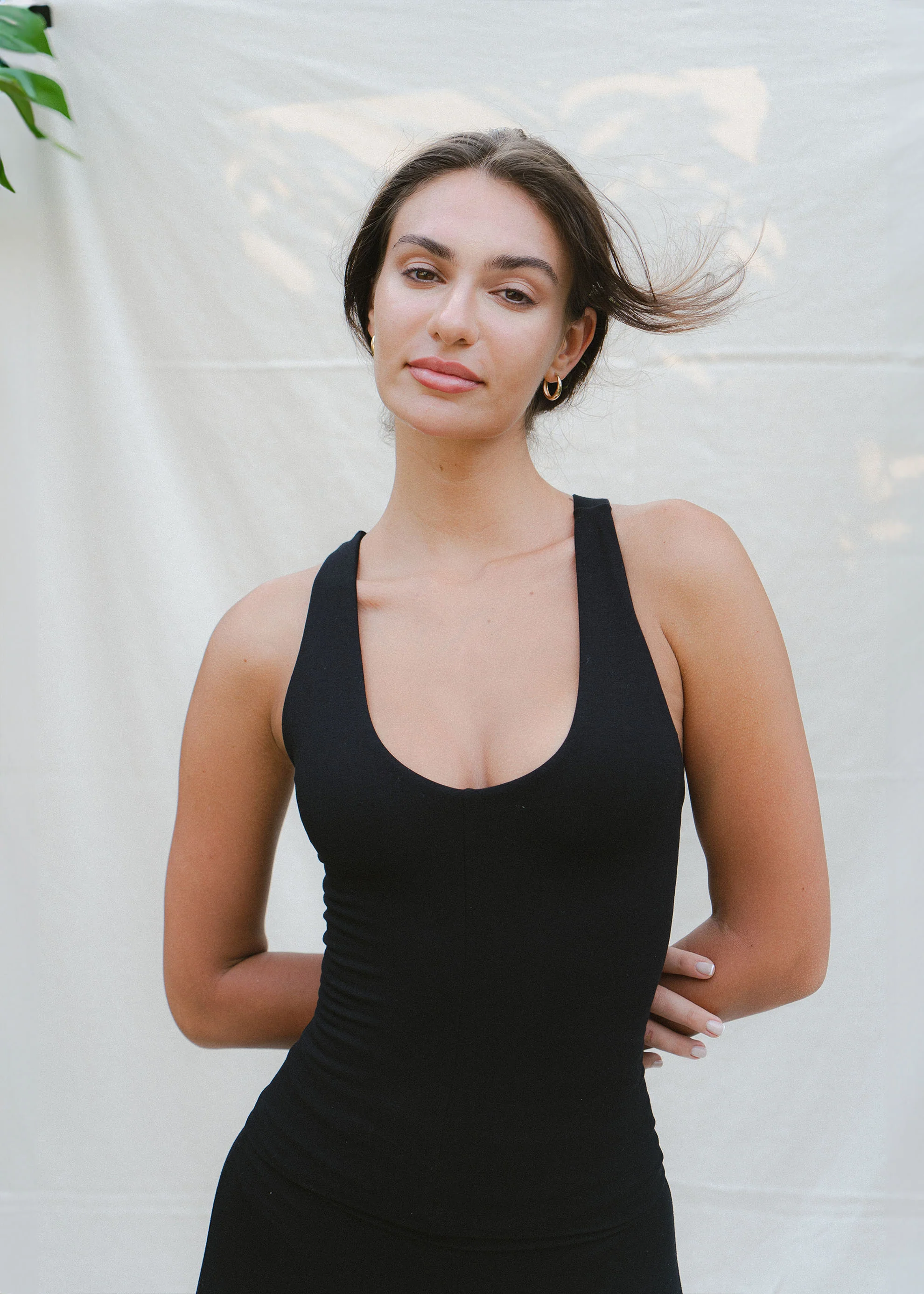 Agni Cross Top Black - Long - Image 7