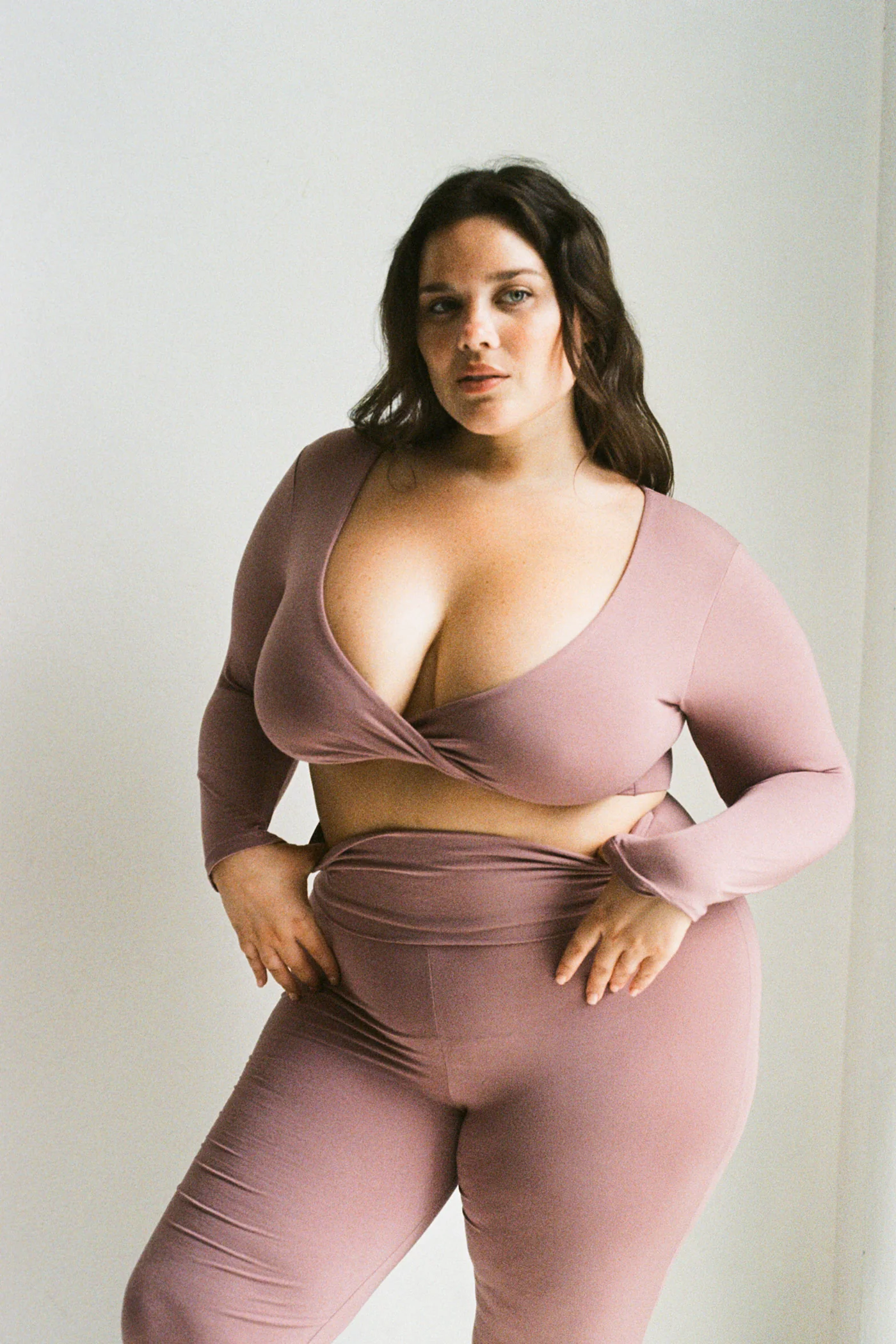 Agni Twist Crop Mauve - Image 10