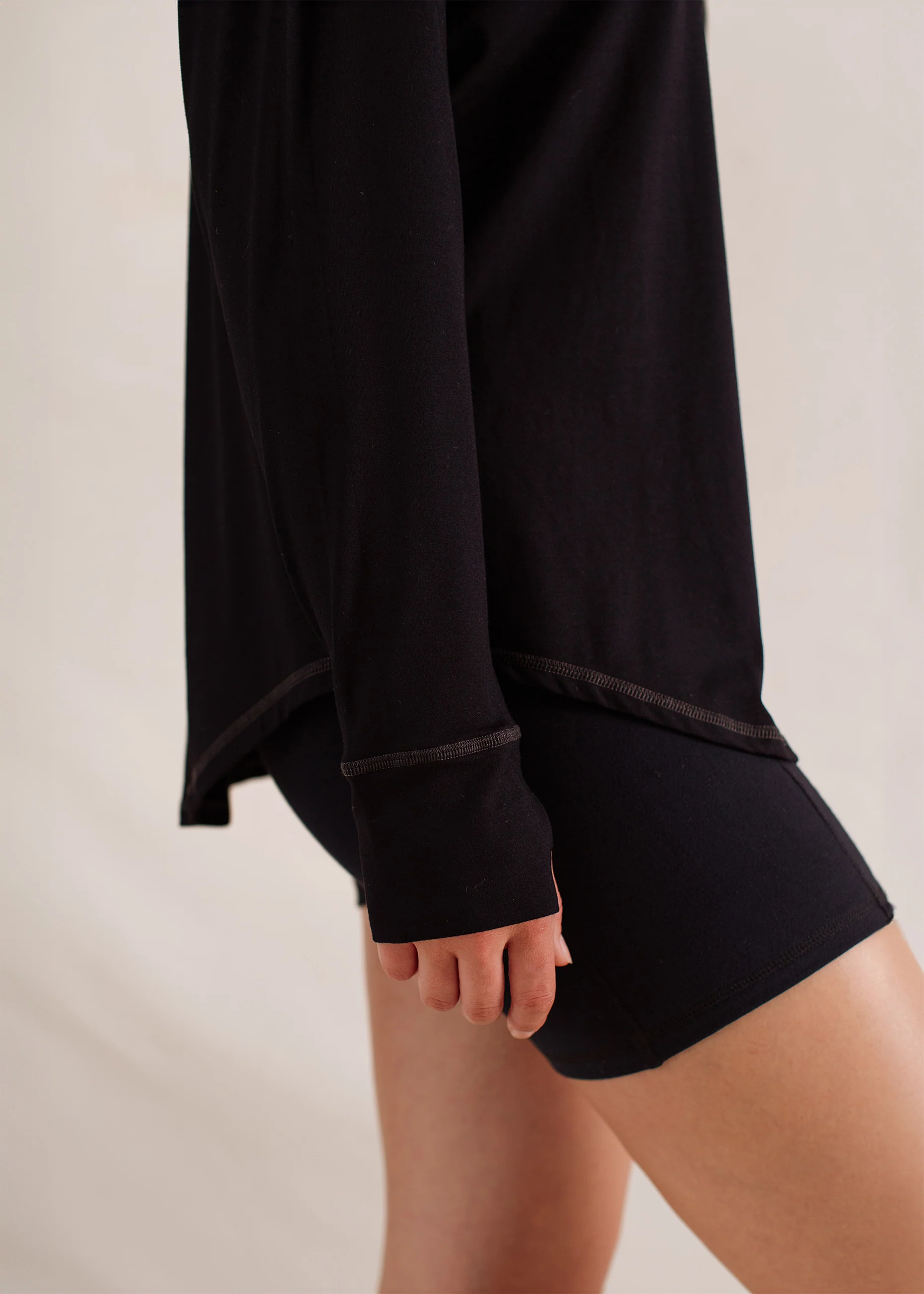Alora Longsleeve Black - Image 10