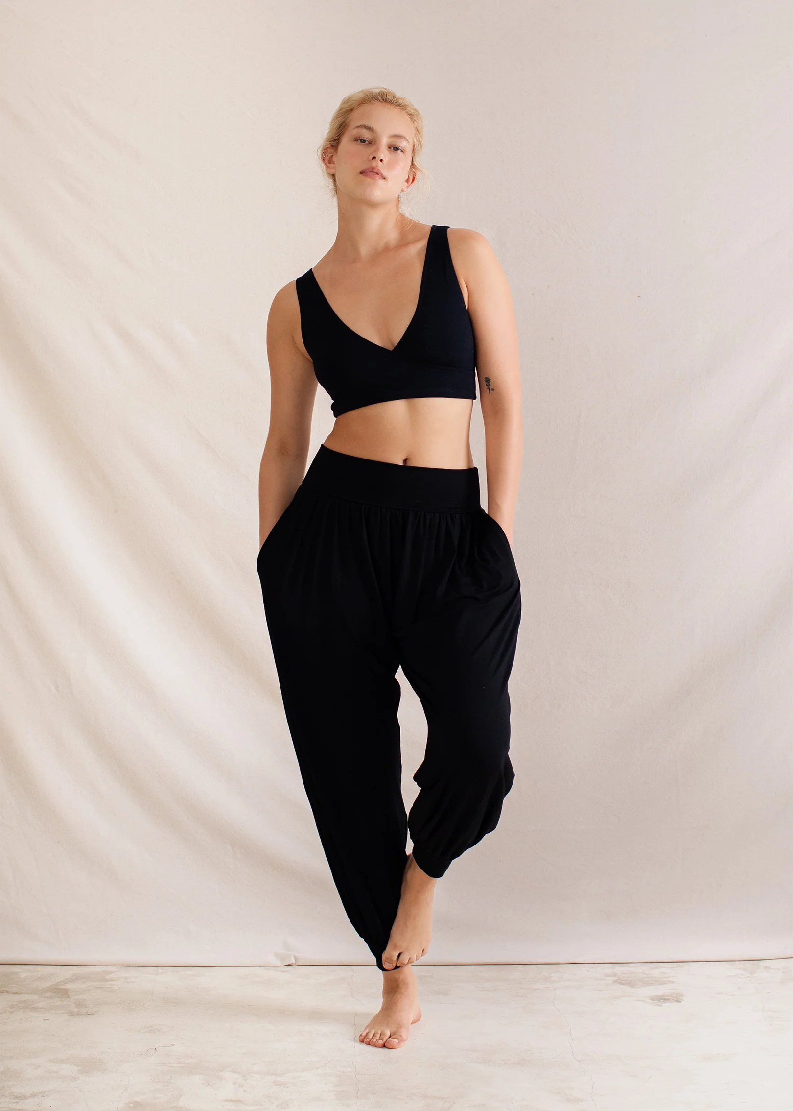 Alora Pants Black - Image 5