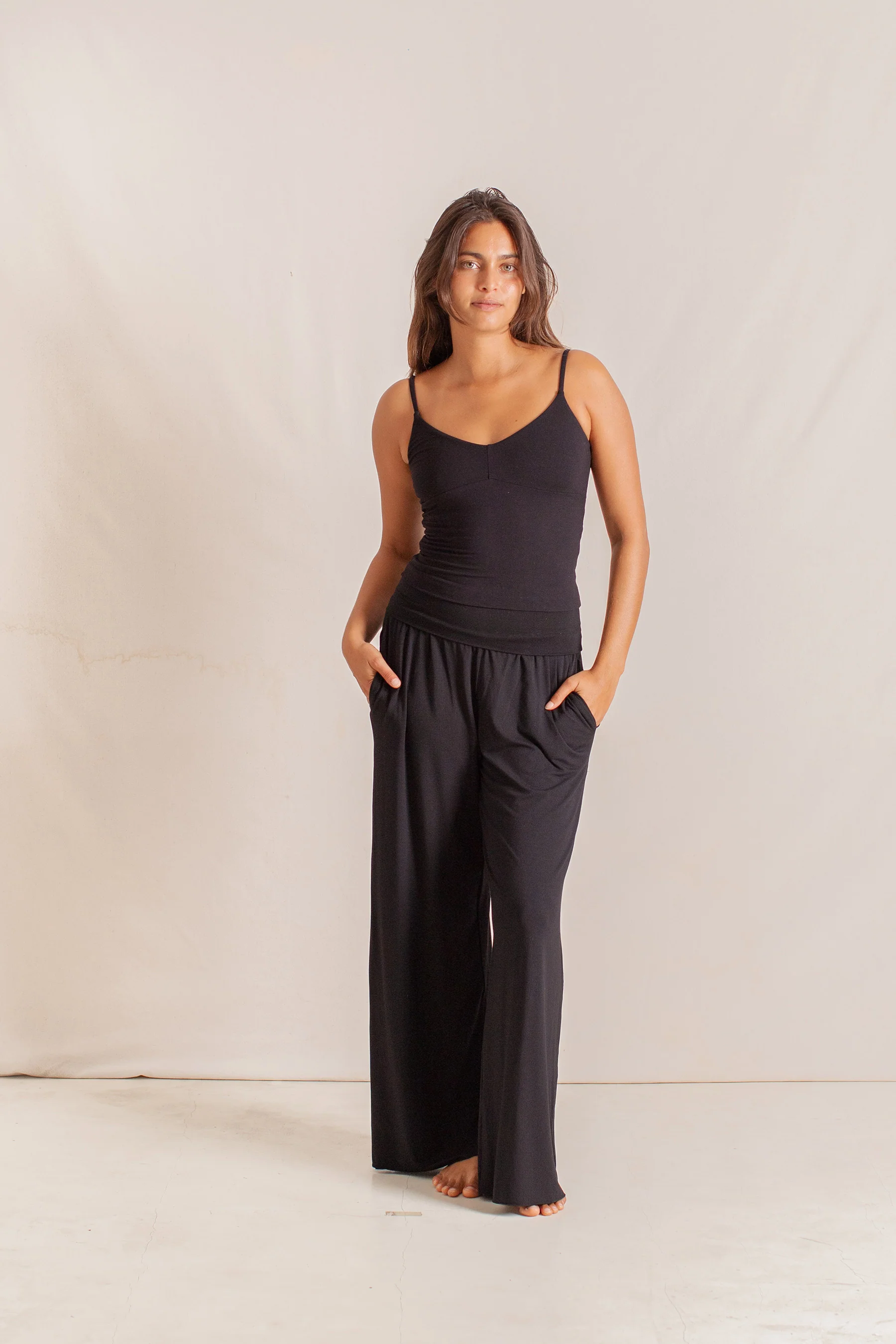 Honey Pants Black - Image 11