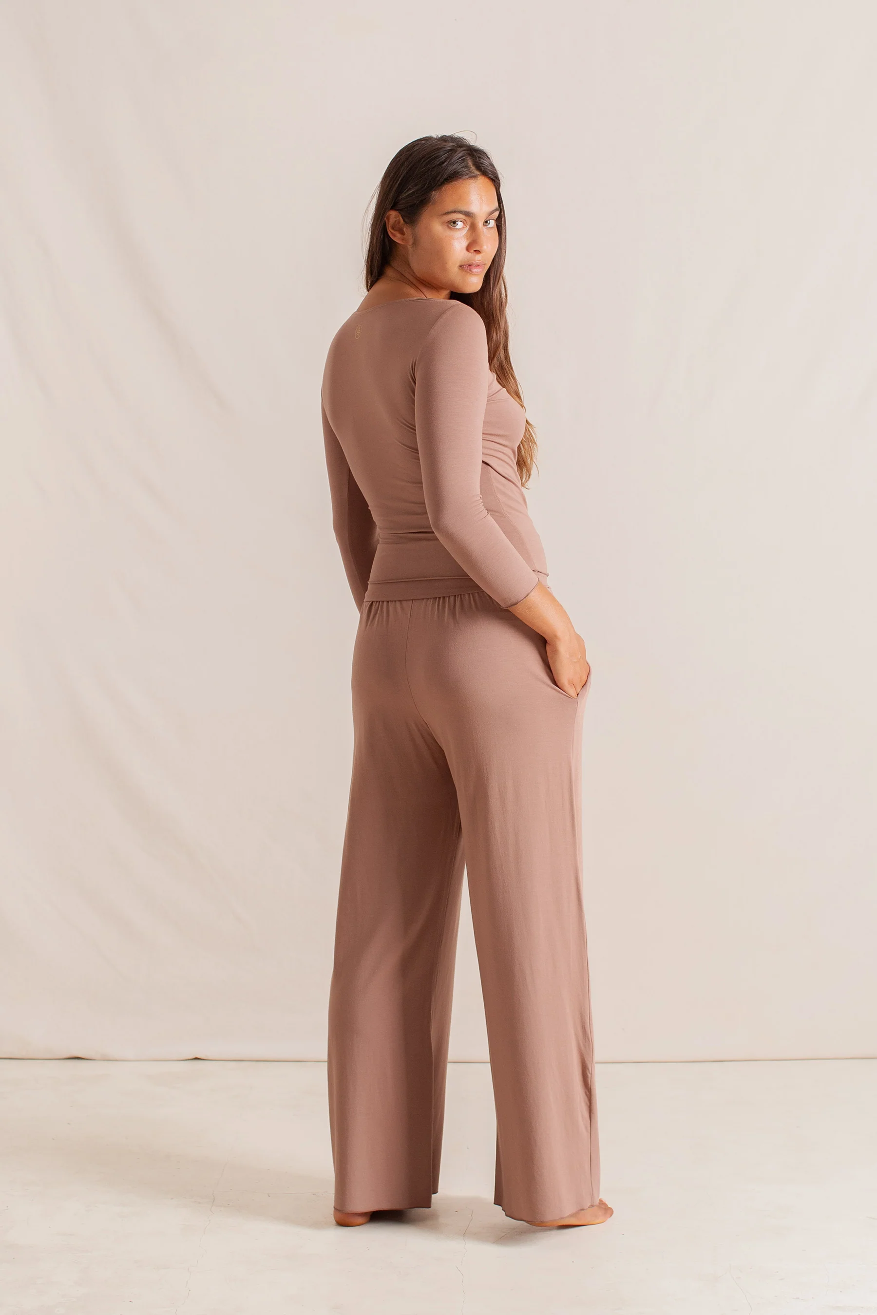 Honey Pants Sandalwood - Image 4
