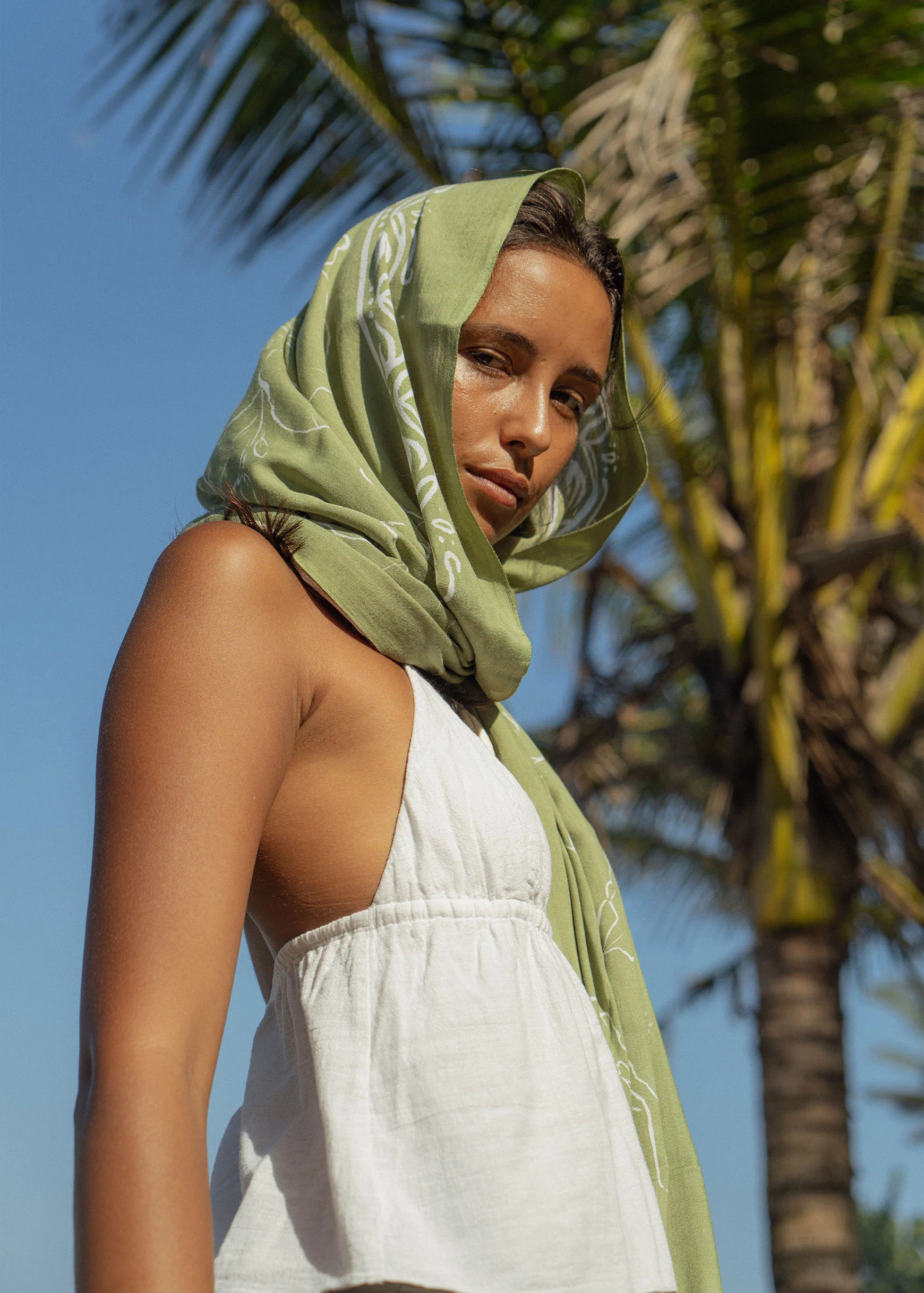 Isla Sarong Palm - Image 12