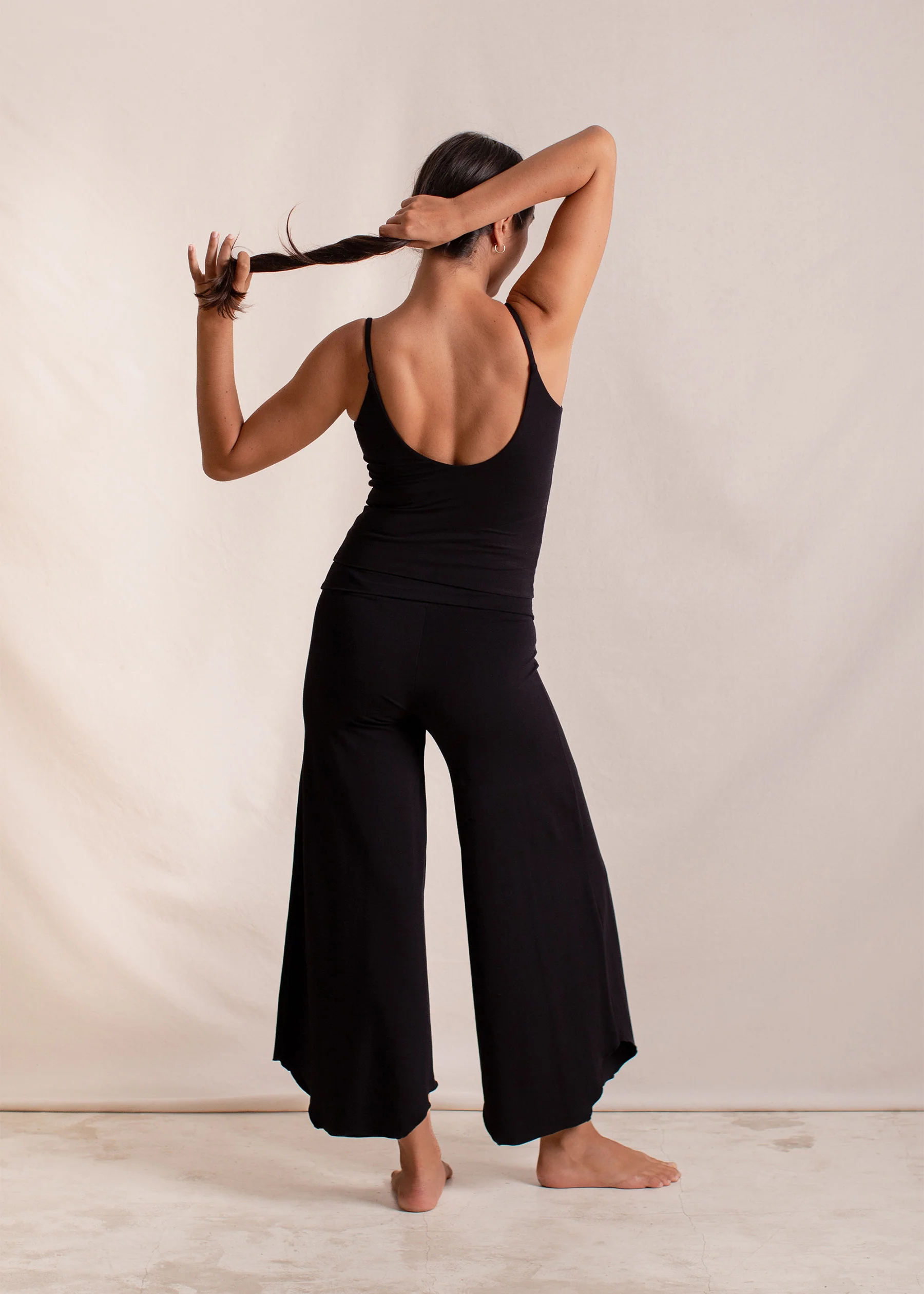 Layla Flares Black - Image 3