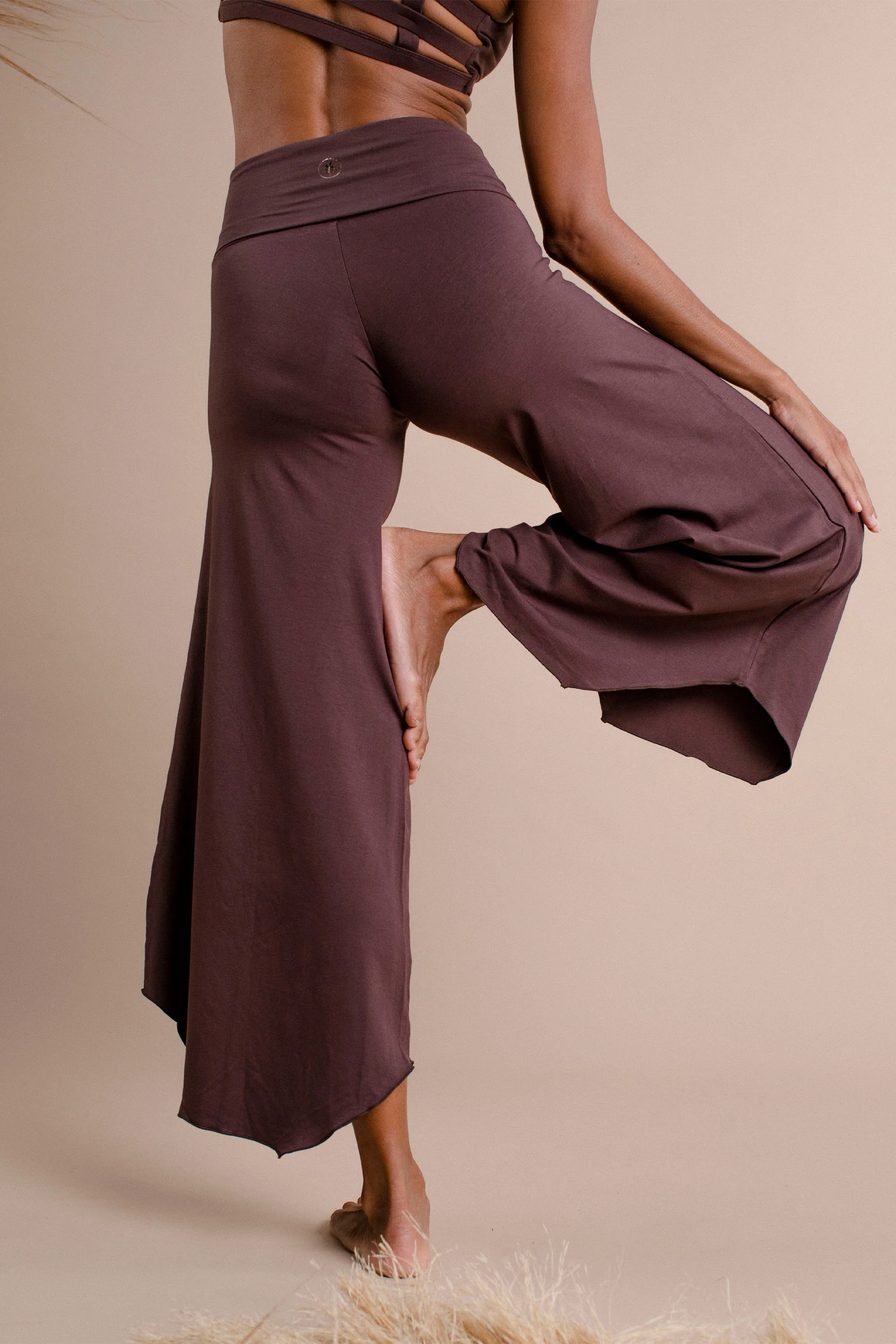 Layla Flares Carob - Image 7