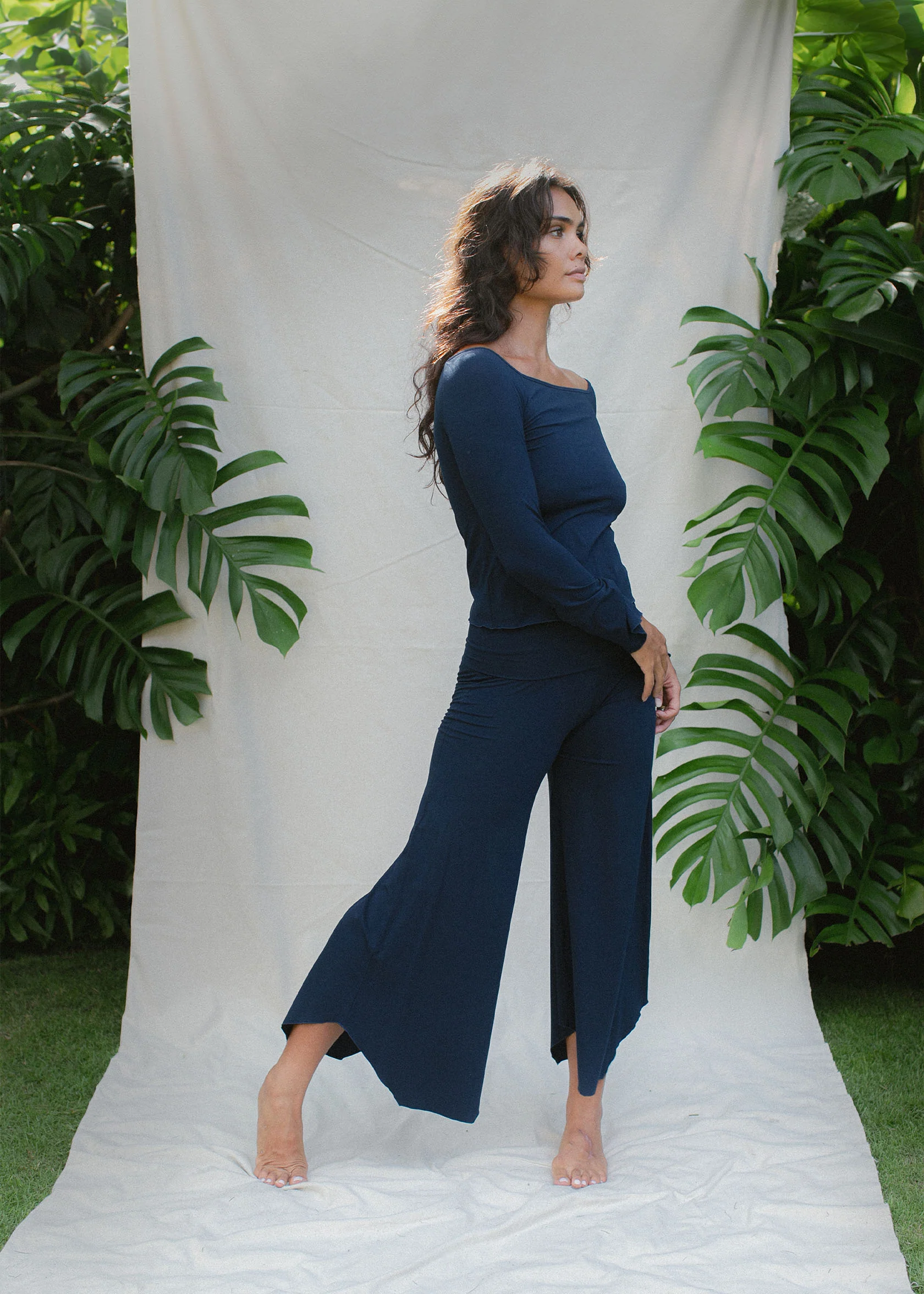 Layla Flares Navy - Image 7