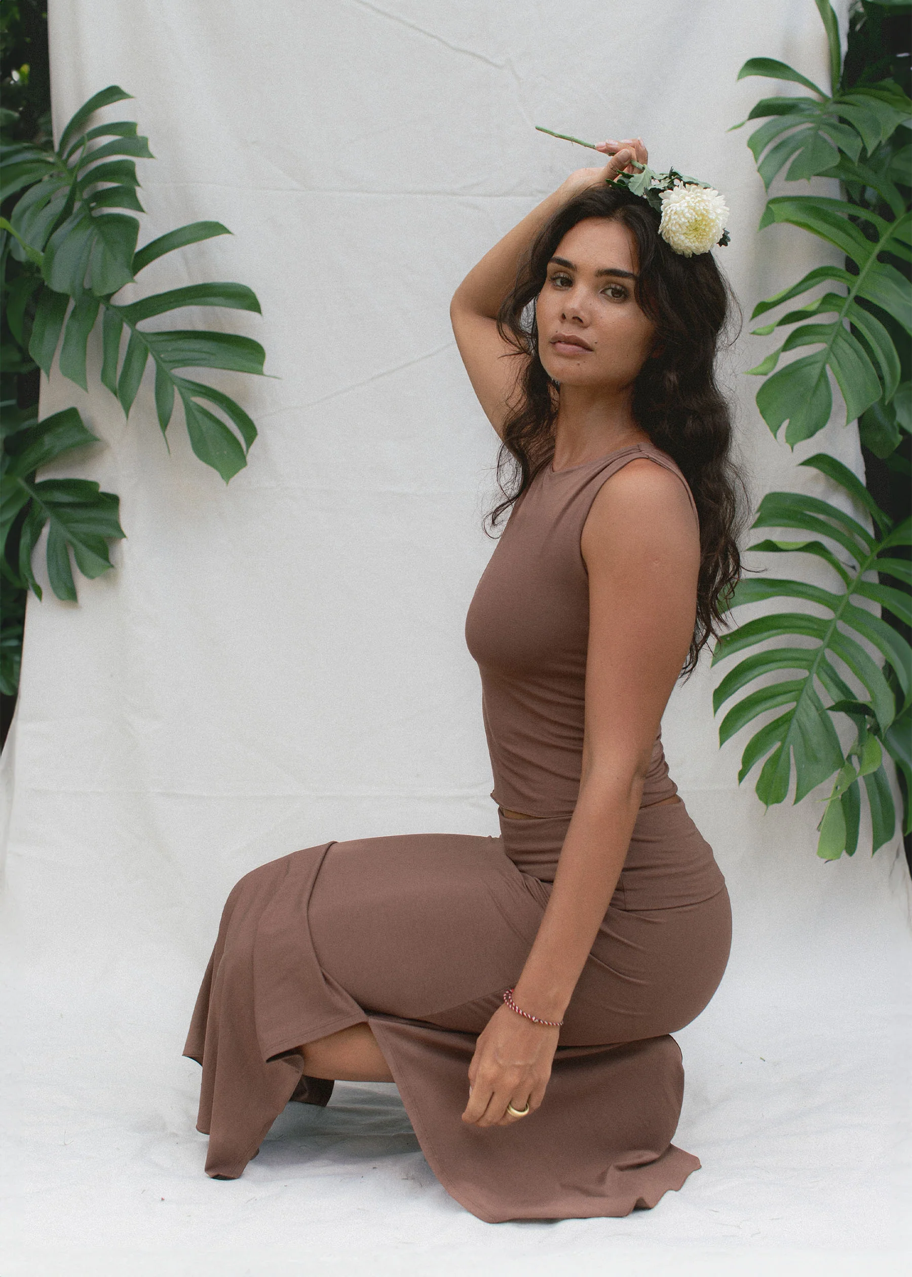 Layla Tank Chocolate - Image 6