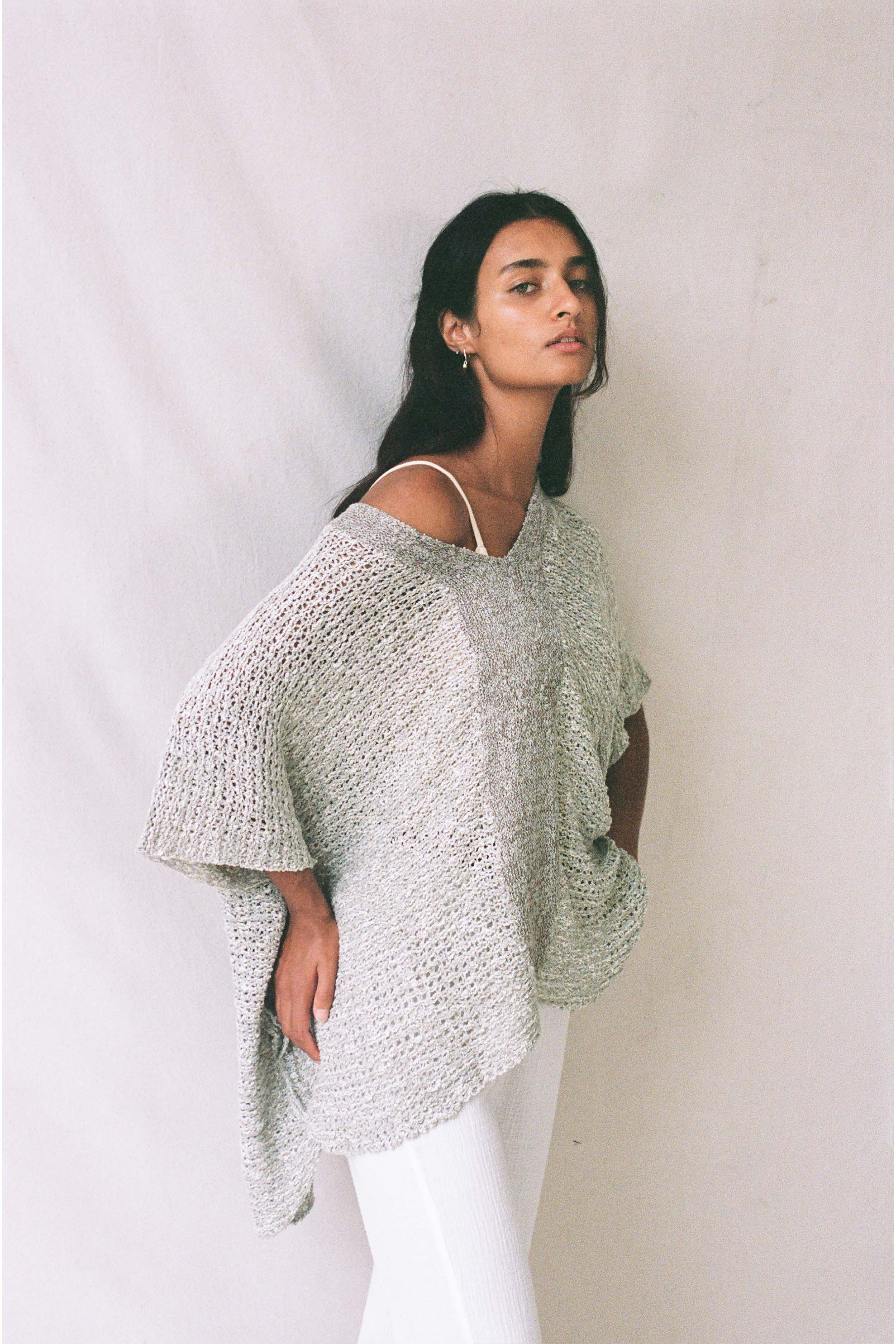 Mökki Poncho Stone - Image 4