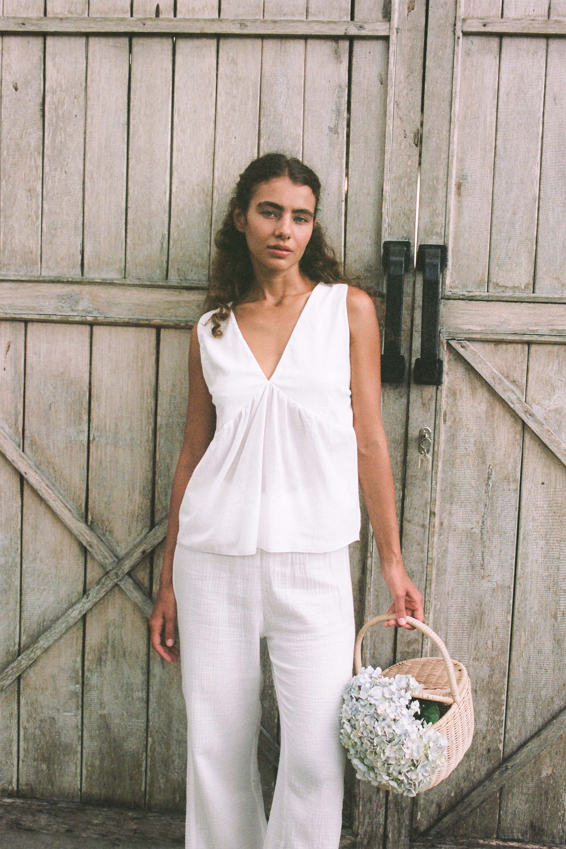 Mökki Top Off White - Image 10