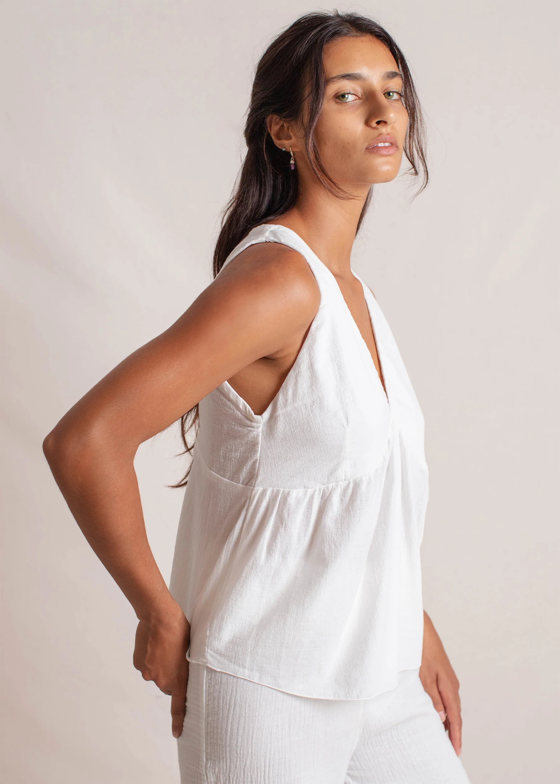 Mökki Top Off White - Image 15