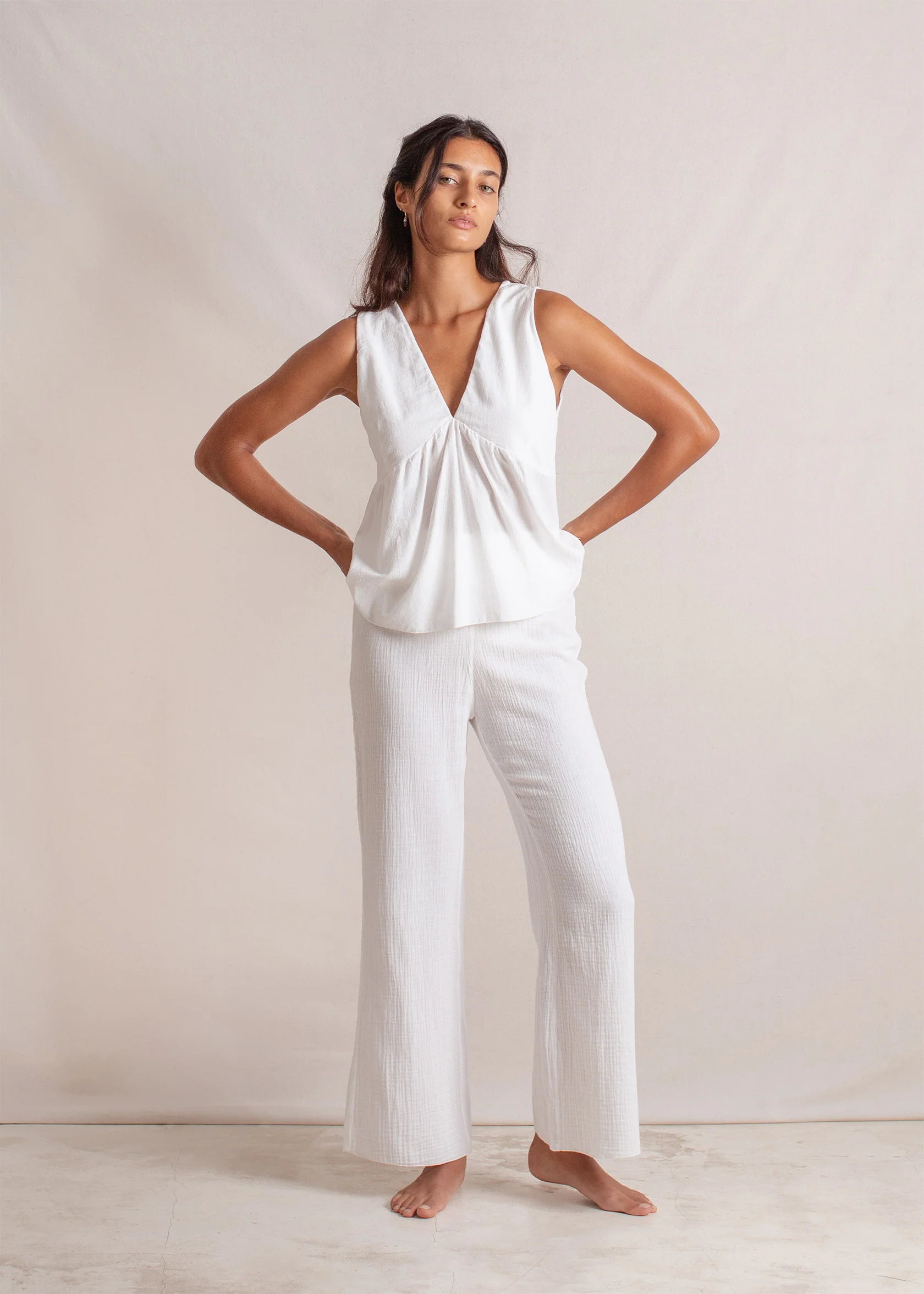 Mökki Top Off White - Image 3